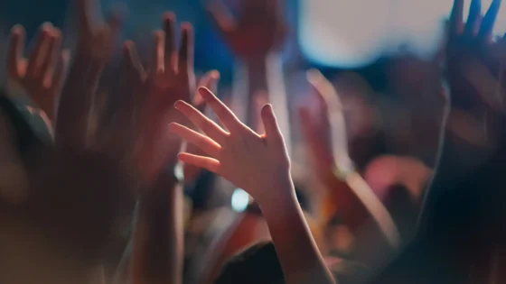 10 Tips for Introducing Little Ones to Corporate Worship